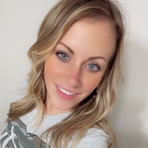 Meet your Posher, Echo